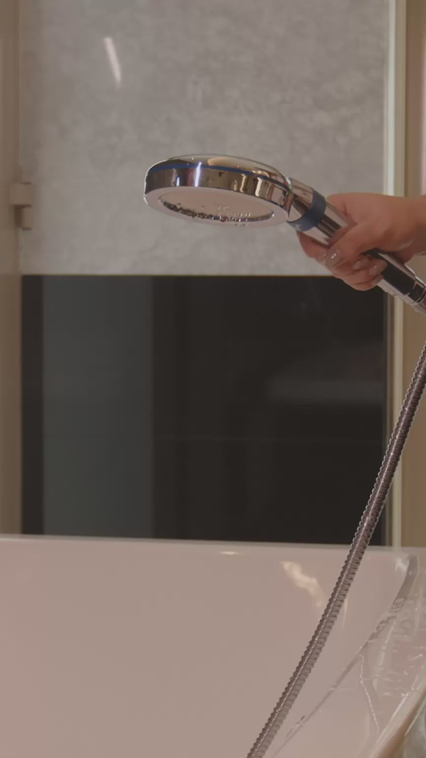 Load video: blu Ionic Shower Filter pressure showcase video